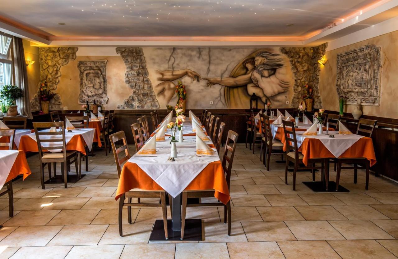 Hotel-Restaurant Zum Baeumle Зюссен Экстерьер фото