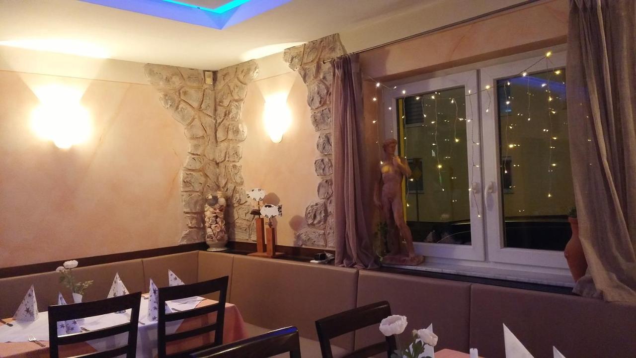 Hotel-Restaurant Zum Baeumle Зюссен Экстерьер фото